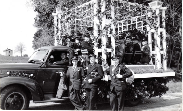 Cavalcades1949 Fay-aux-Loges